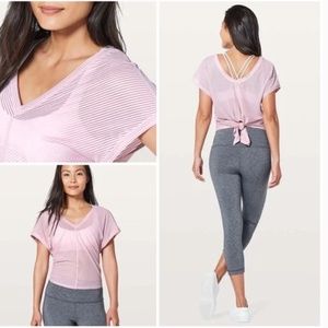 Lululemon 'ahead by miles' tie back mesh tee, small.  GD